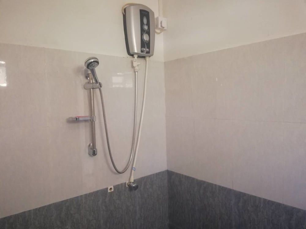 N.L.I. Guest House Standard Double Room 5