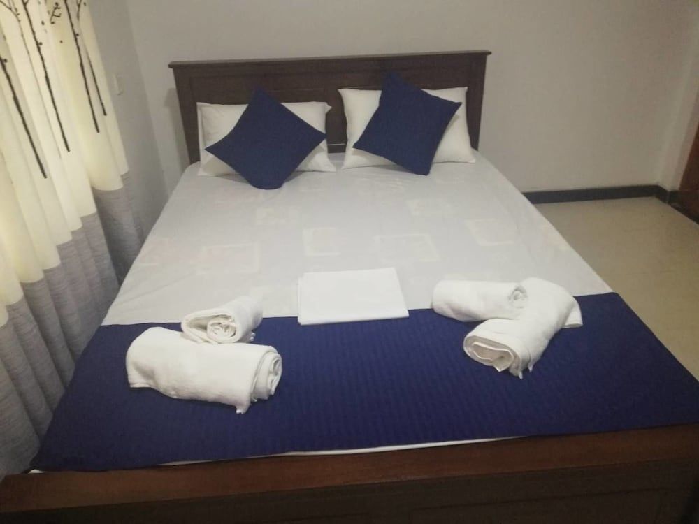 N.L.I. Guest House Standard Double Room 2