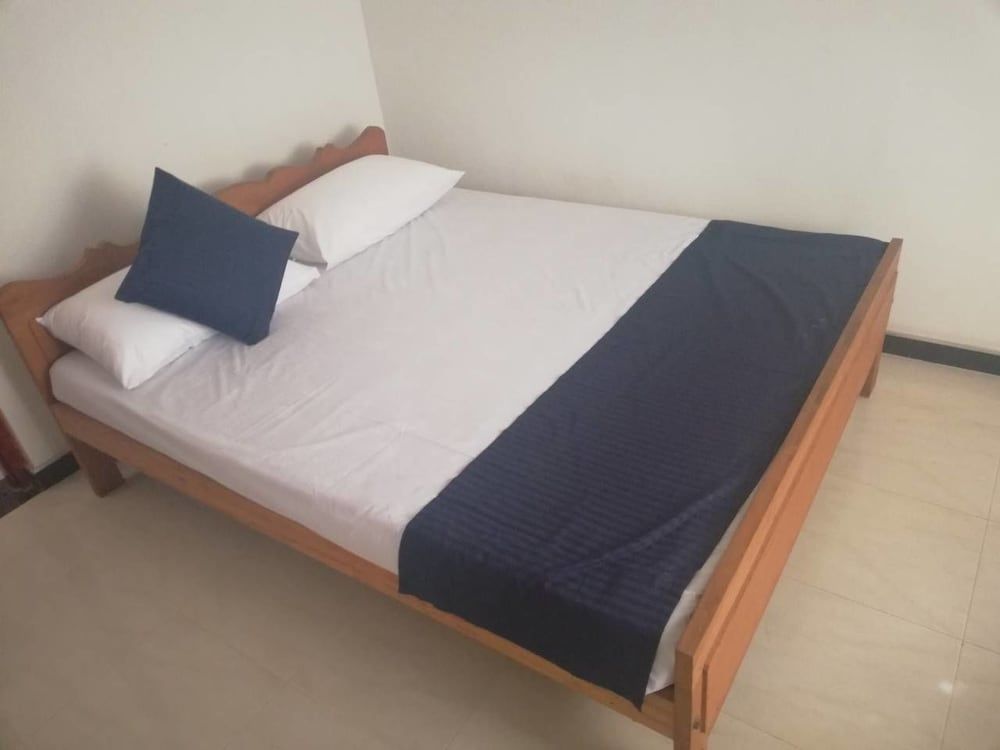 N.L.I. Guest House Family Room 2