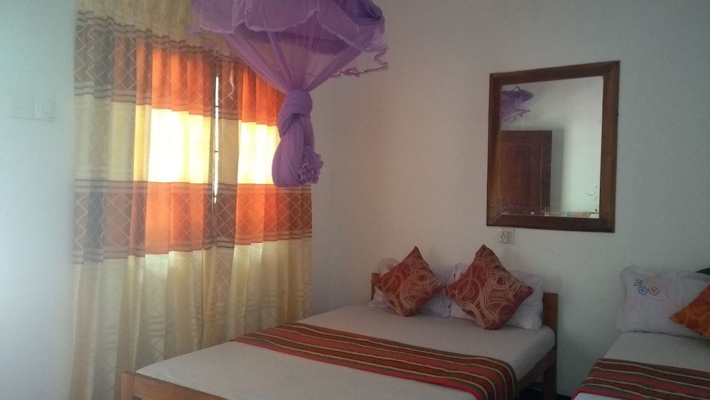 Pawansa Homestay Standard Double Room, Multiple Beds, Non Smoking 2