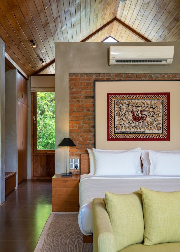 Taru Villas - Maia - Habarana Superior Room 4