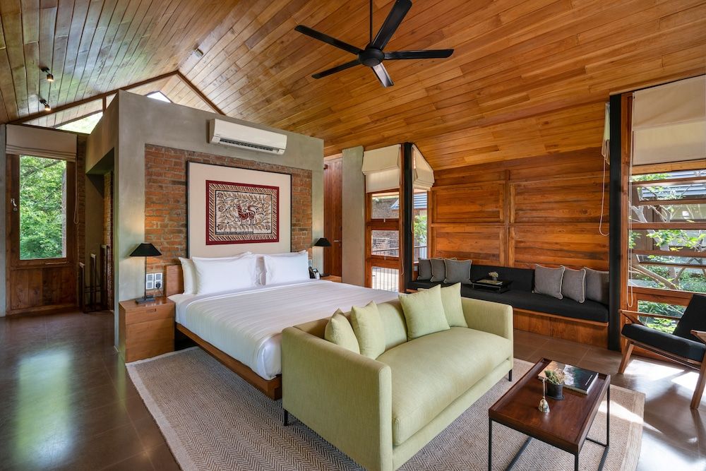 Taru Villas - Maia - Habarana Superior Room 3