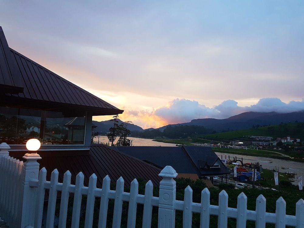 undefined Villa lake view 2