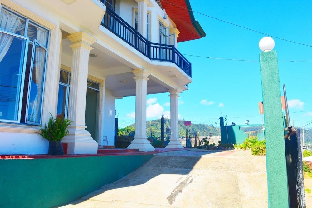 undefined Hill Paradise 5