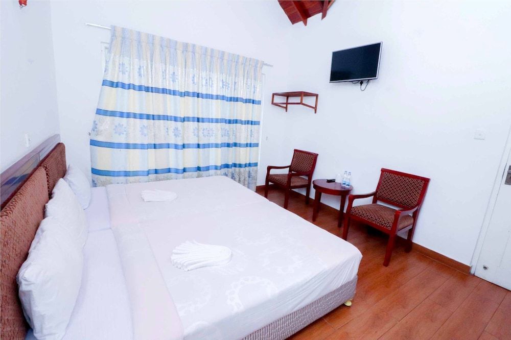 undefined Yoho Villa Lake View 9