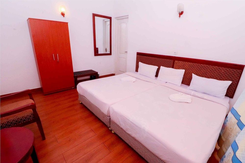 Yoho Villa Lake View Deluxe Triple Room 2