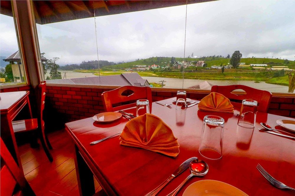 undefined Yoho Villa Lake View 5