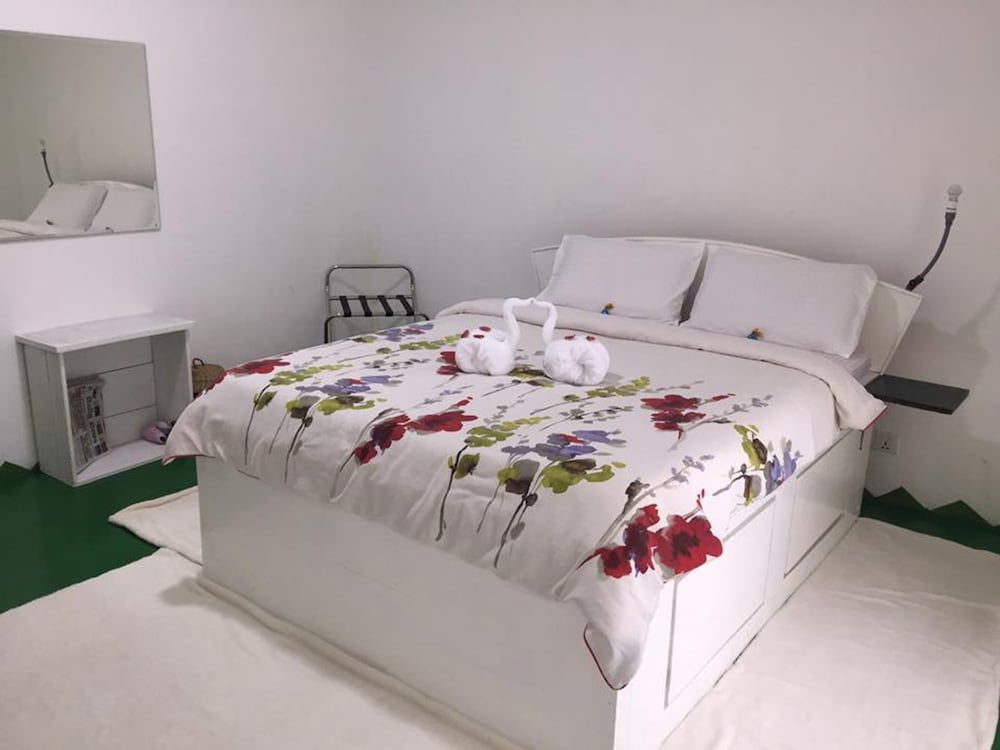 undefined The Rivendell - Hostel 6