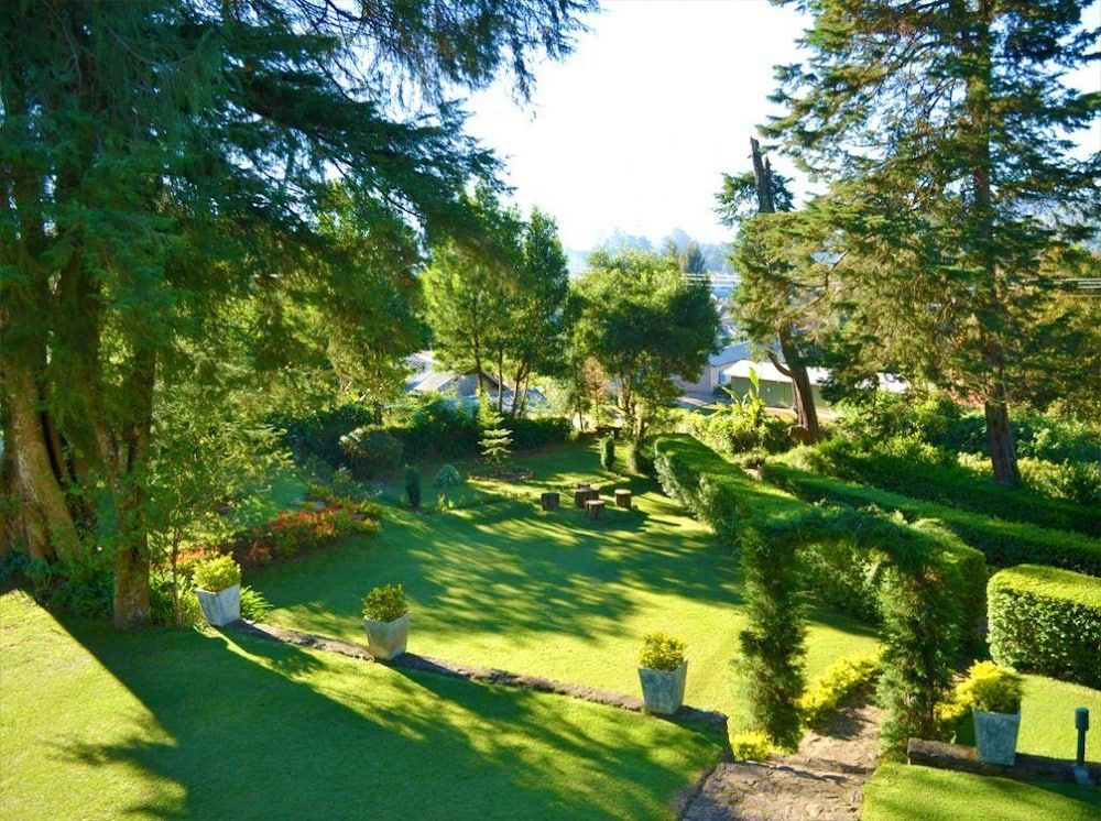 undefined Brockenhurst Villa 2