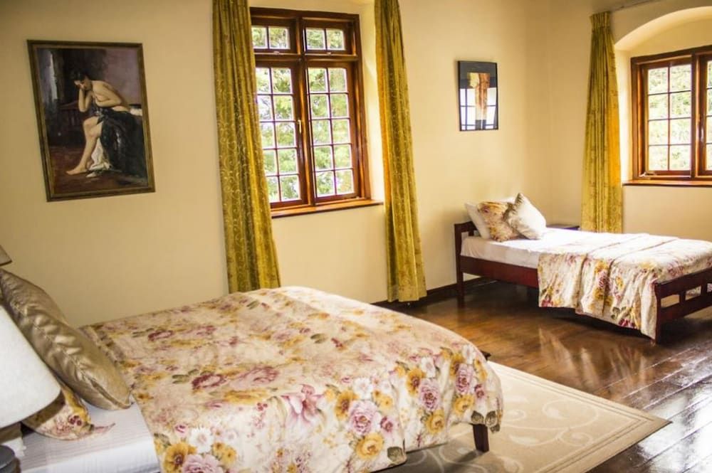 undefined Brockenhurst Villa 7