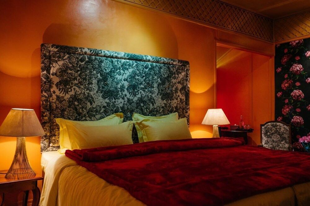 undefined SinhaGiri 4