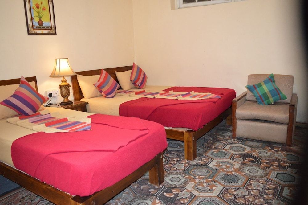 undefined Misty Holiday Nest 7