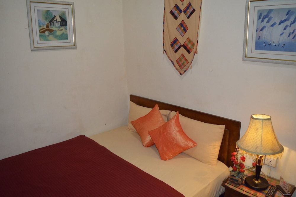 undefined Misty Holiday Nest 6