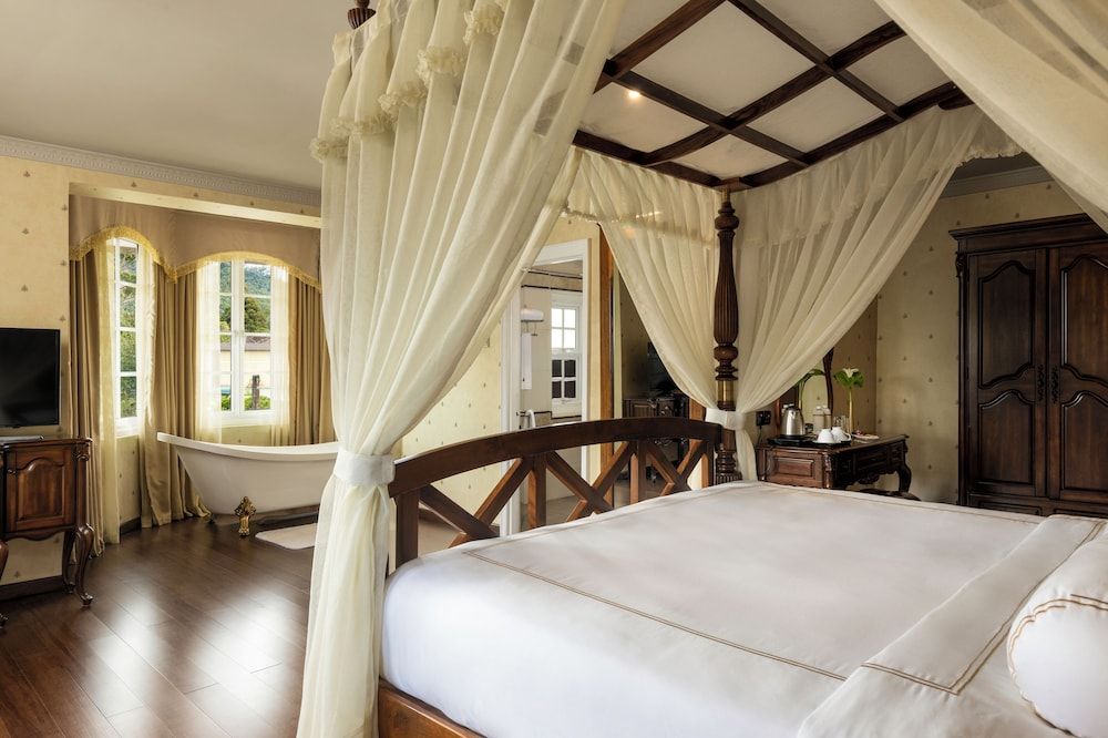 undefined The Westbury Palace