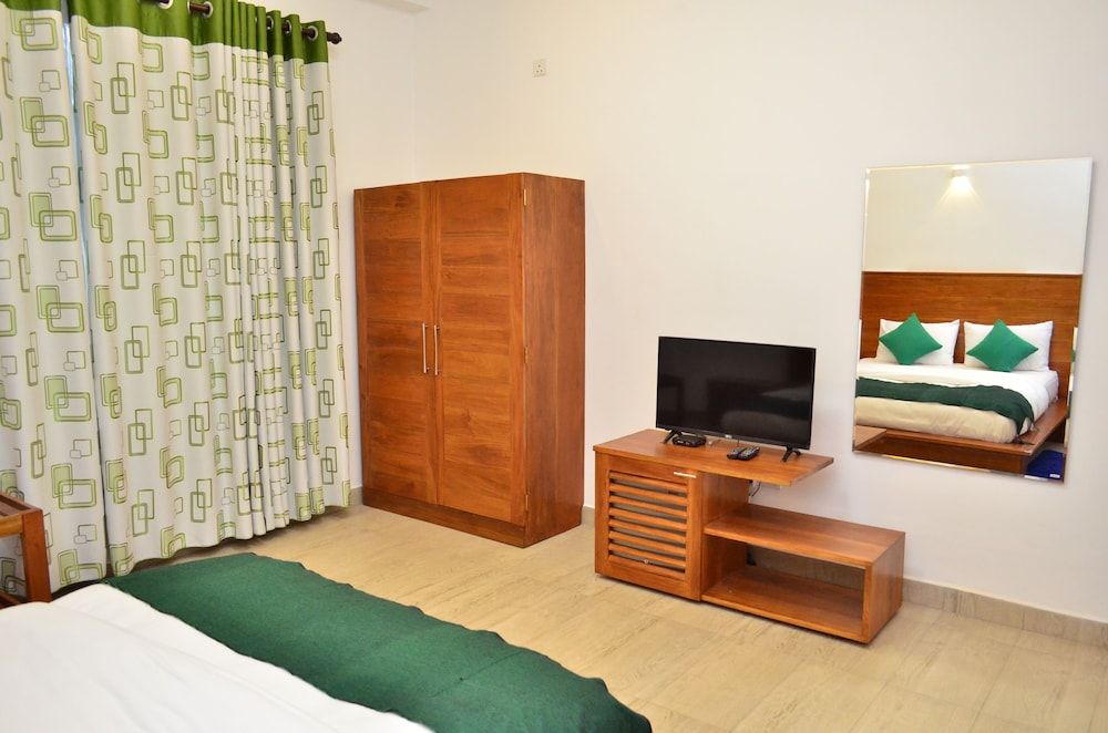 Yensfield Blackpool Deluxe Double Room 4