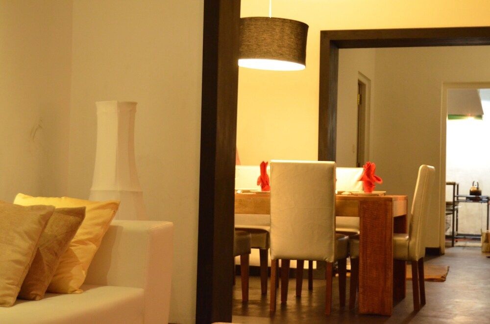 Loversleap Cottage Deluxe Double Room 8