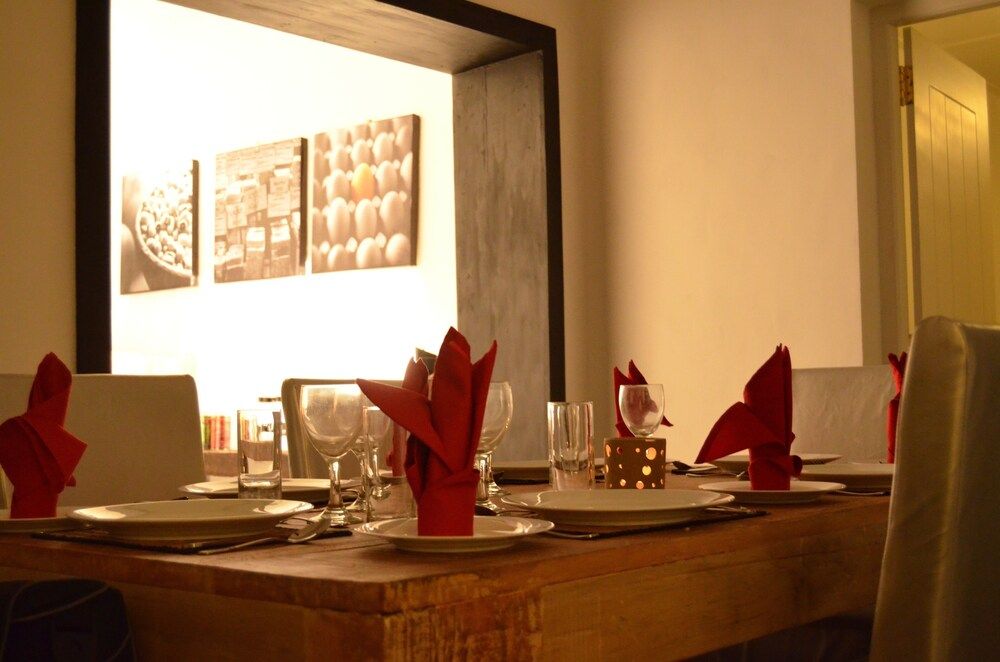 Loversleap Cottage Deluxe Double Room 12