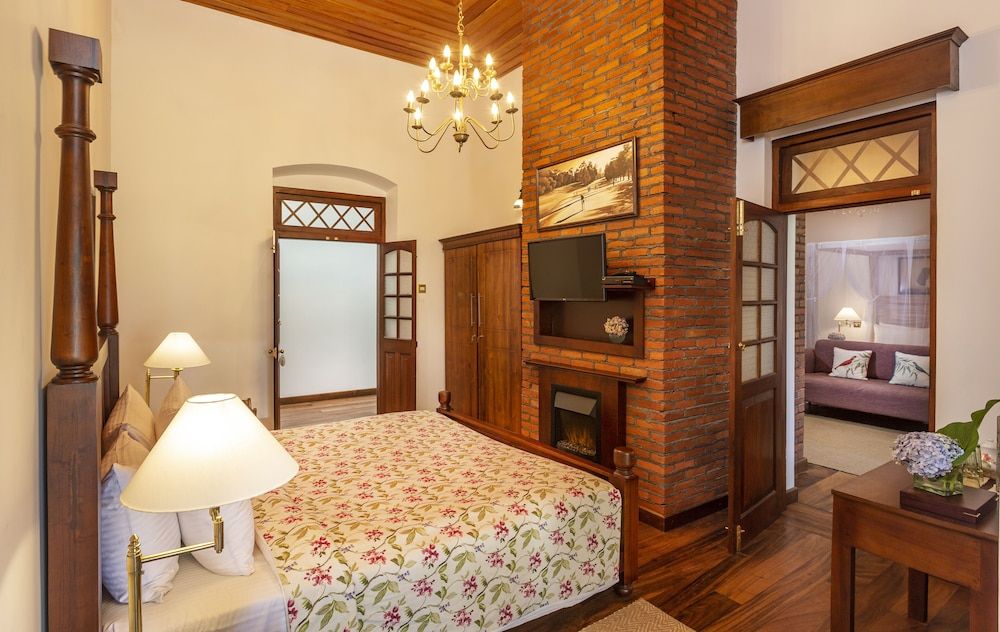 W15 Lake Gergory Deluxe Double Room, 1 Double Bed, Lake View 2