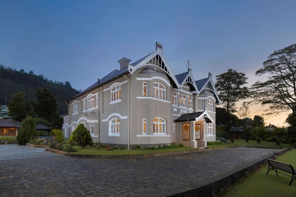 undefined The Bellwood Manor 3