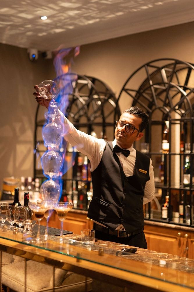 undefined The Bellwood Manor 6