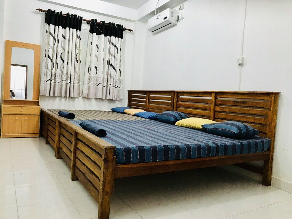 The Beach House  Nilaveli Family Quadruple Room 2