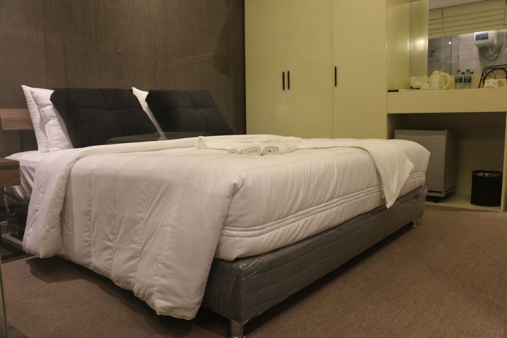 Kestrels Colombo Standard Double Room, 1 Queen Bed 2