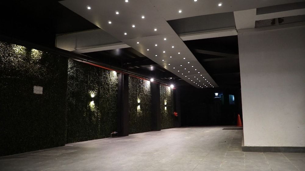 undefined City Hotel Colombo 02 6