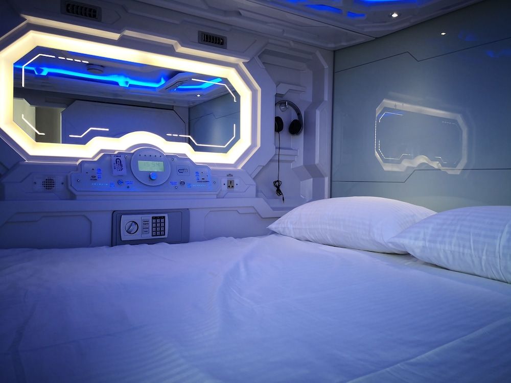 undefined The Capsule Hotel 2