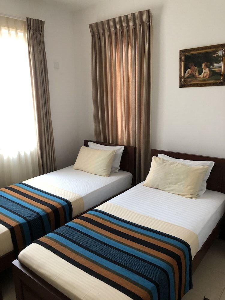 Onthree20 Residencies 2 Room 3 Bed Apartment Exclusive Apartment, Multiple Beds, City View 3