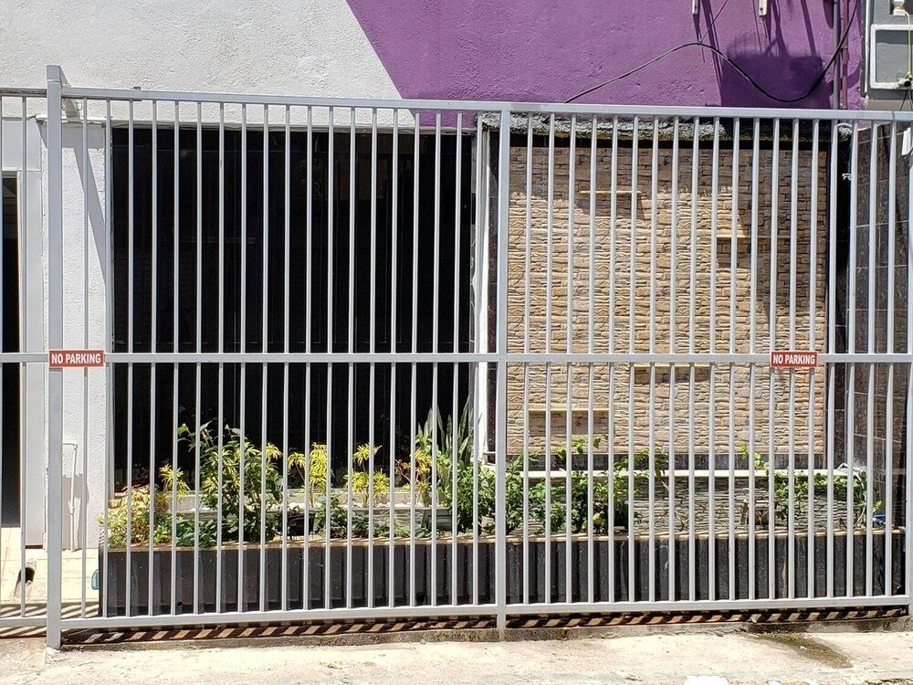 undefined Amazinn Suites 2