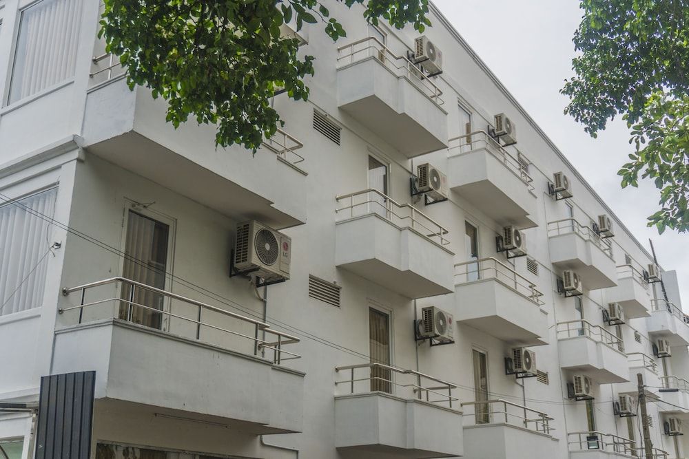 undefined Saveira Colombo 4