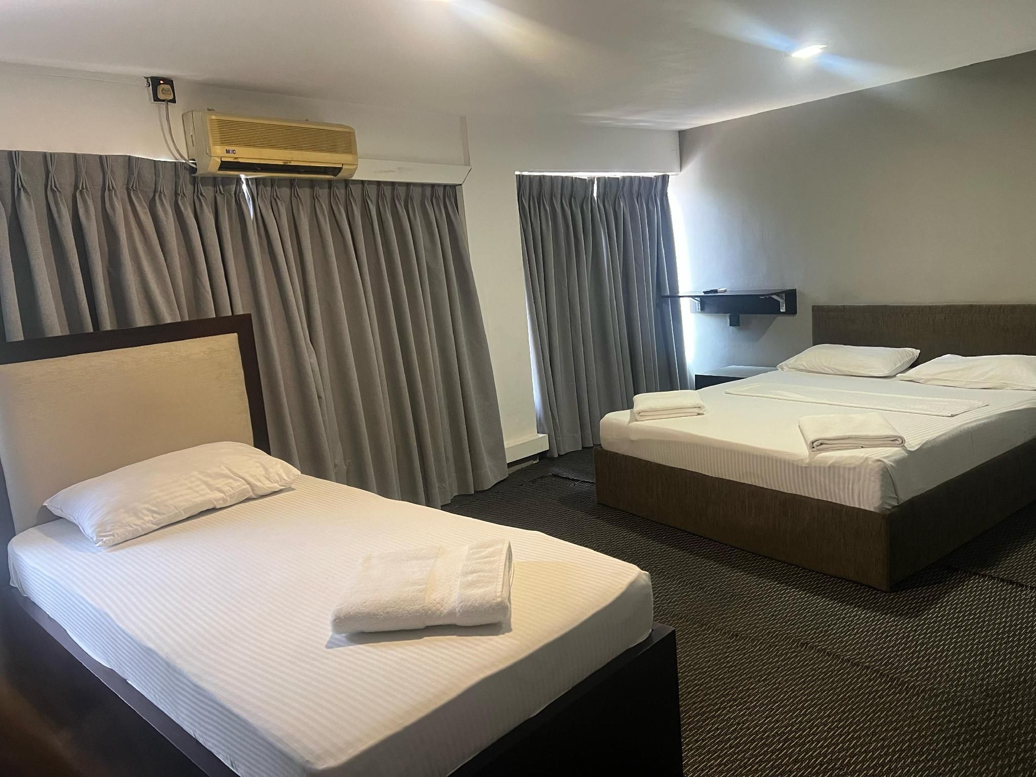 undefined Miracle City Inn Hostel 4