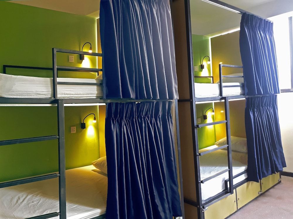 undefined Miracle City Inn Hostel 3