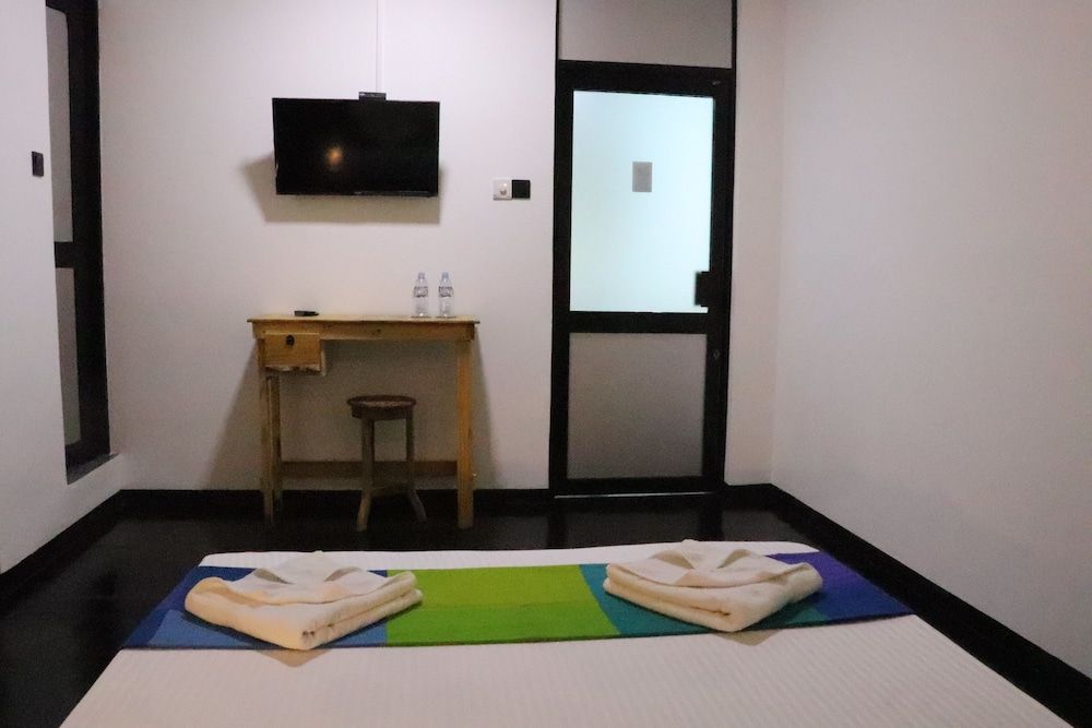 Miracle City Inn Hostel Standard Double Room 11