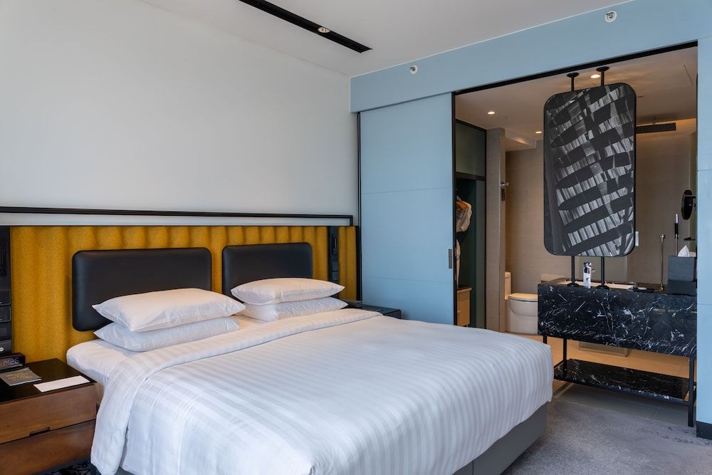 undefined Courtyard By Marriott Colombo 7