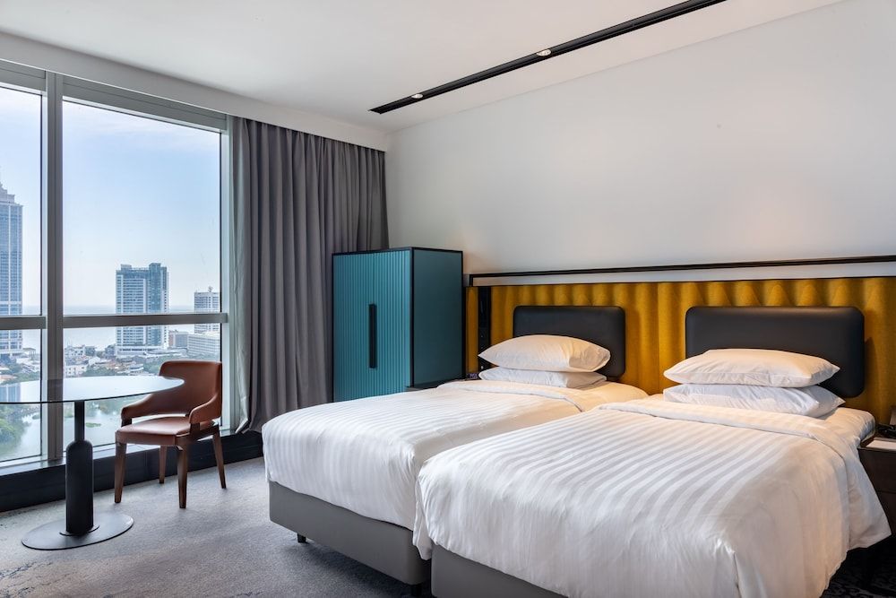 Courtyard By Marriott Colombo Superior Room, 2 Twin Beds, Non Smoking, City View