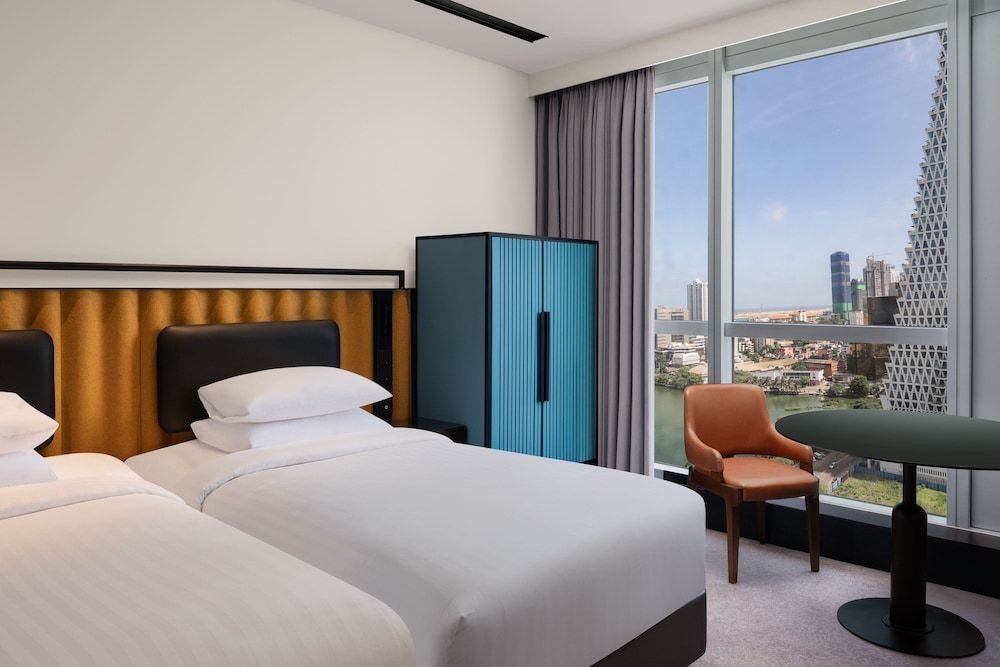 Courtyard By Marriott Colombo Superior Room, 2 Twin Beds, Non Smoking, City View 2