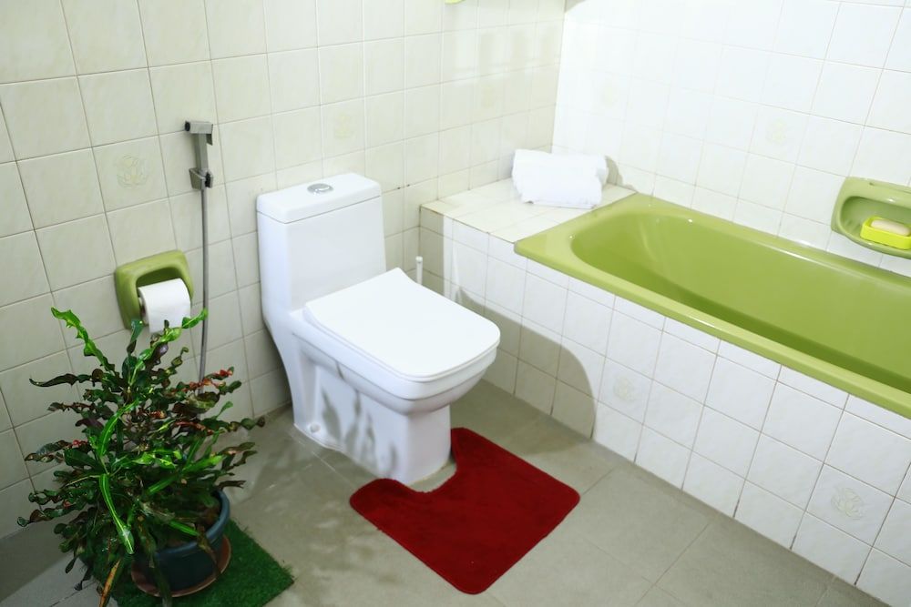 Oasis Colombo Deluxe Triple Room 8