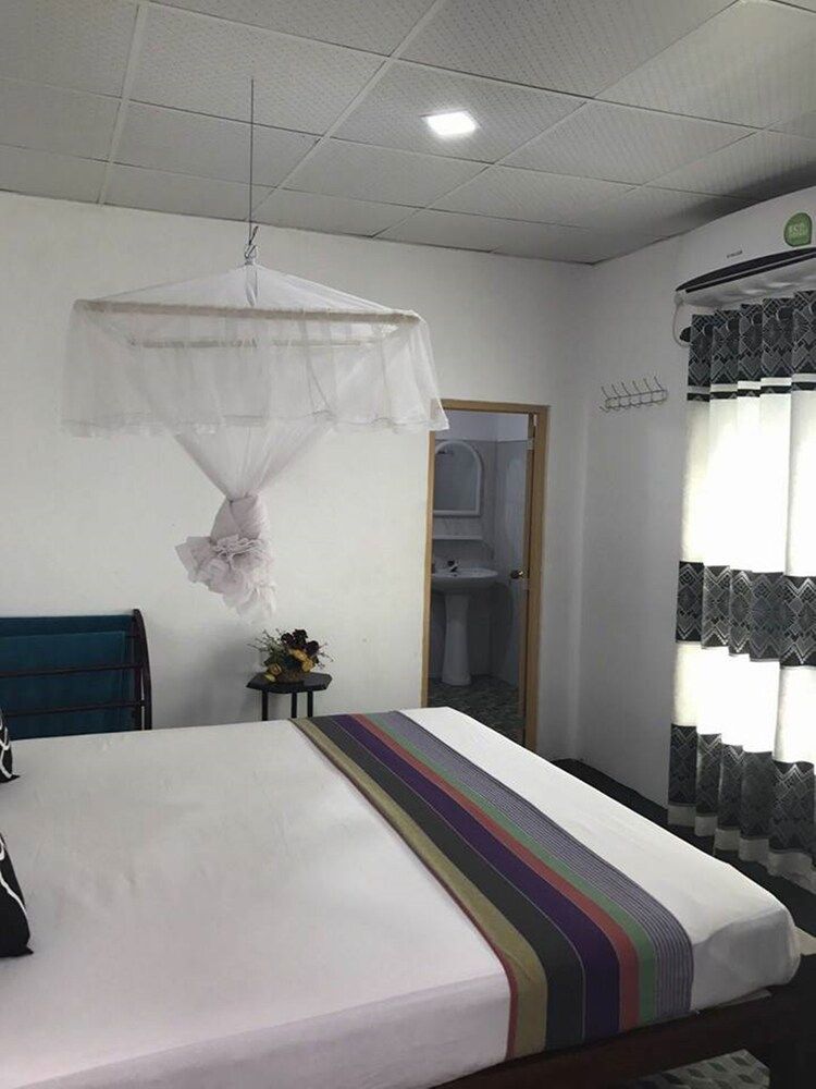 undefined Sigiri Sunrise 7