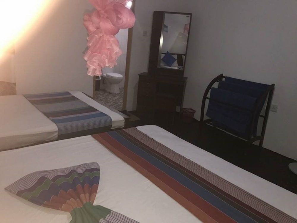 undefined Sigiri Sunrise 2