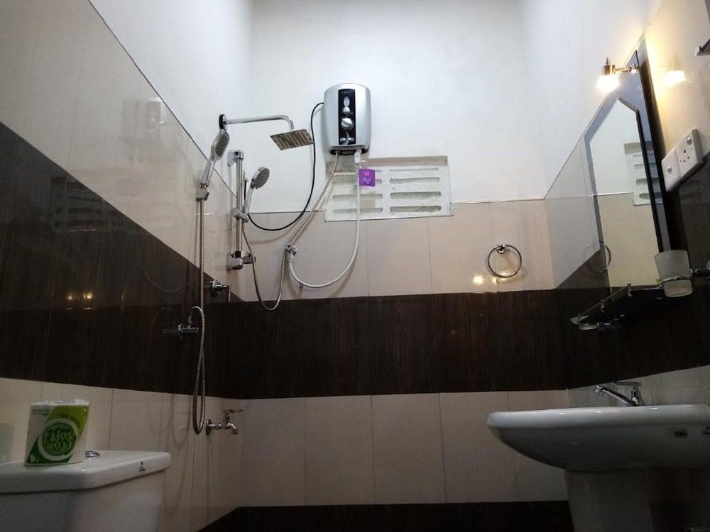 Sigiriya Danu homestay Deluxe Double Room 5