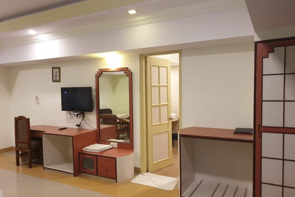 Rajputana Palace Deluxe Room 6