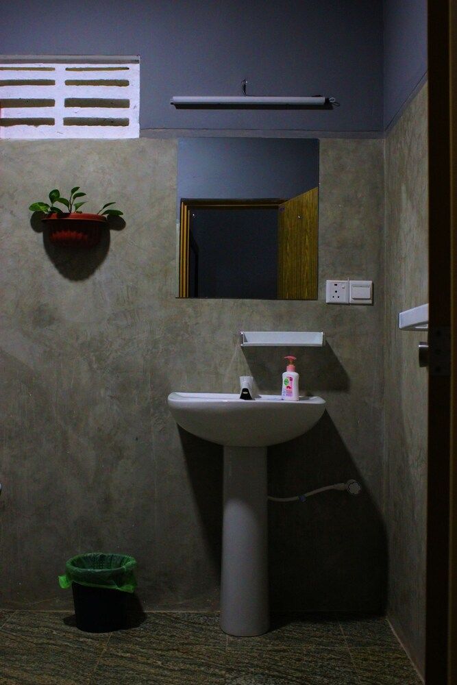 Sigiriya Lahiru Homestay Standard Double Room 6