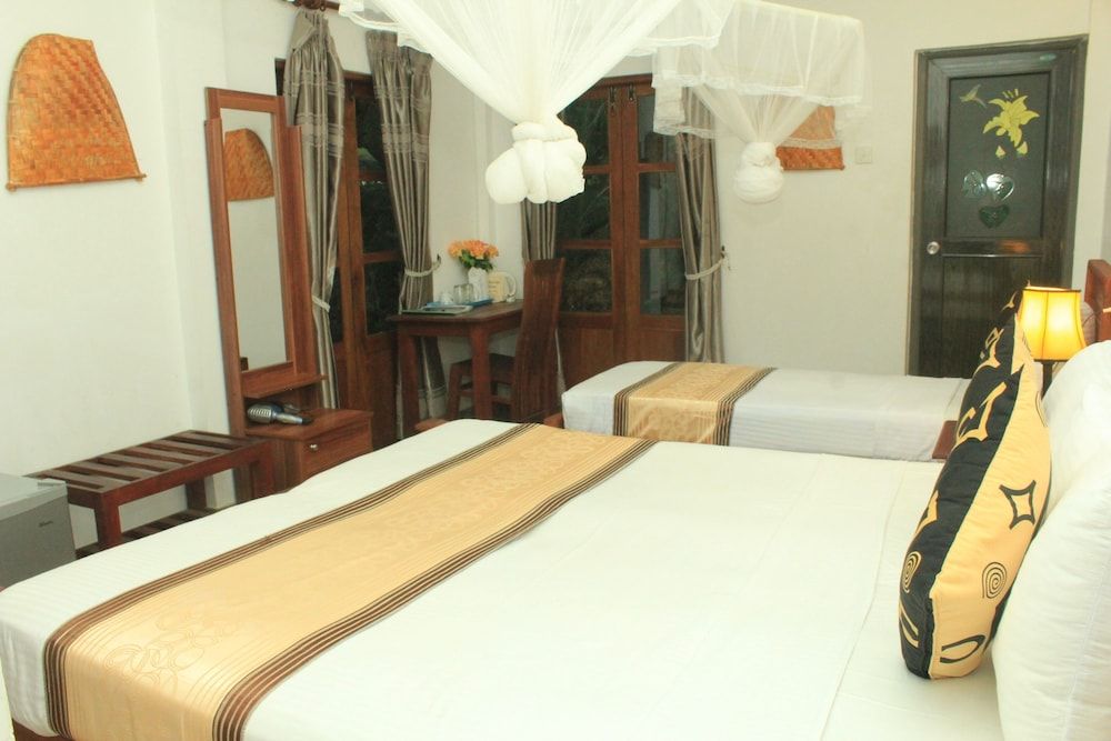 Sigiri Heritage Villa Deluxe Triple Room 3