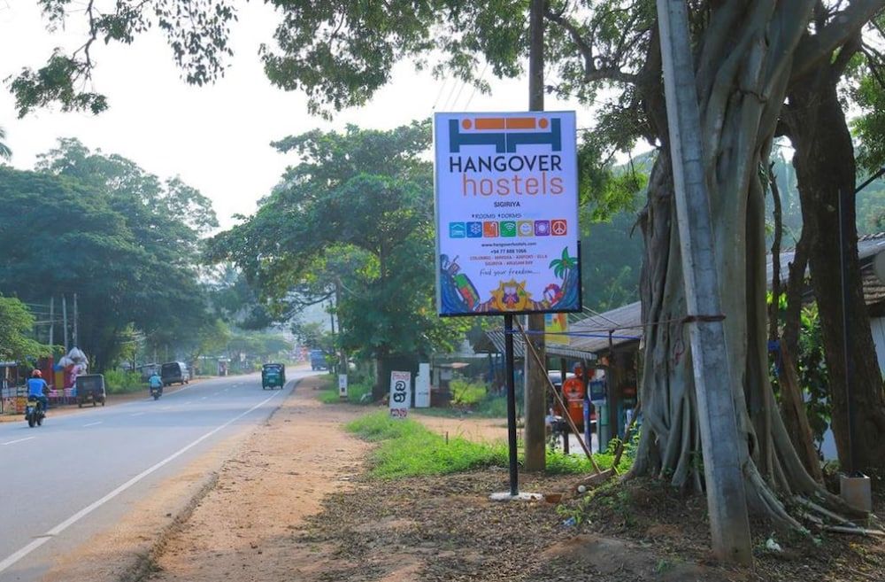 undefined Hangover Hostels Sigiriya