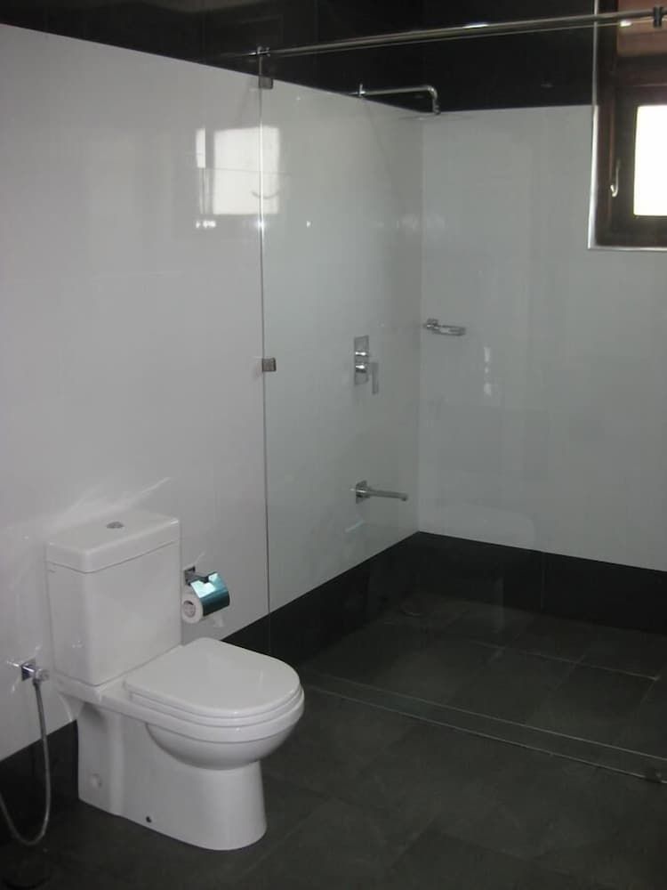 Blue Spring Hotel Deluxe Room 6