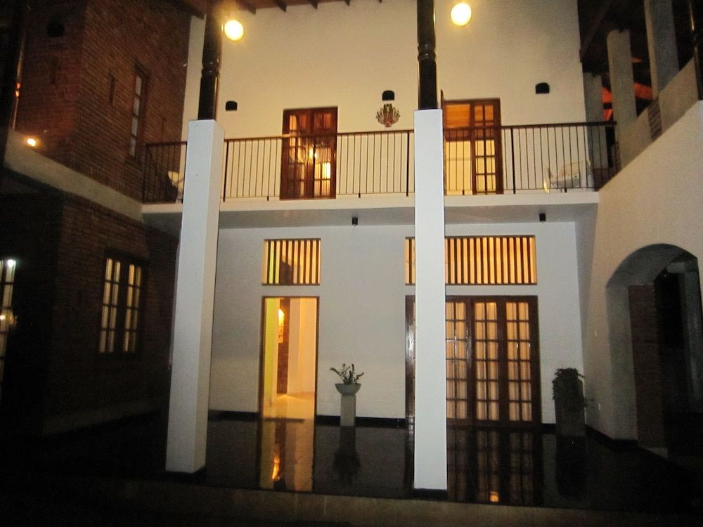 undefined Ceylon Hostel - Colombo Int Airport