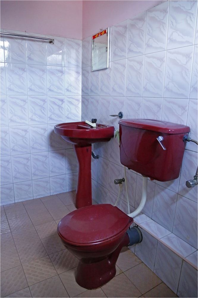 Ranmal Airport Transit Hotel Economy Double Room 4