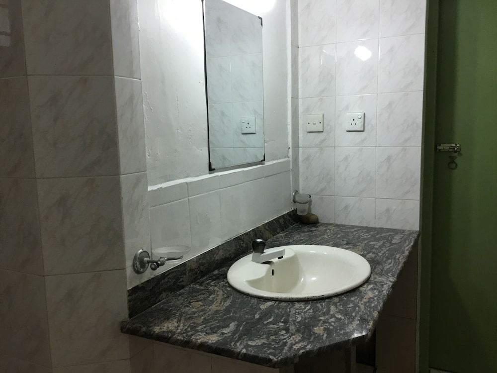 undefined Benjohostel 9