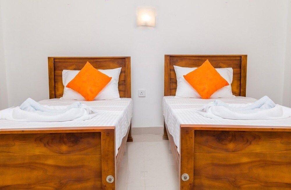 undefined Hotel Crown Plaza Katunayake 2